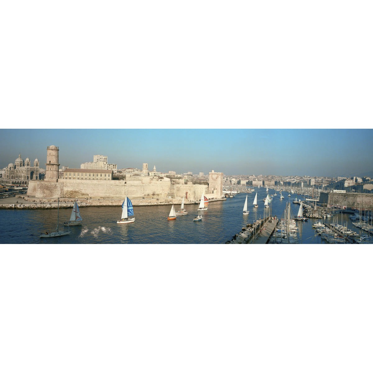 Tableau sur toile entrée du vieux port 30x97 cm Tableau sur toile entrée du vieux port 30x97 cm