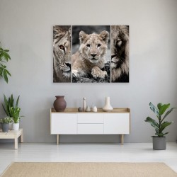 Triptyque sur toile famille de lions 125x97 cm ambiance