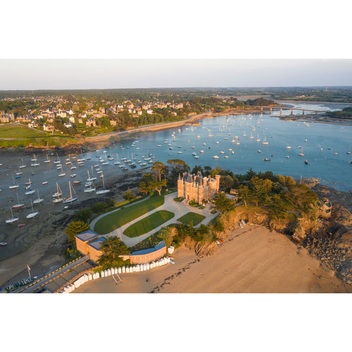 Tableau sur toile Nessay Saint-Briac 45x65 cm Tableau sur toile Nessay Saint-Briac 45x65 cm