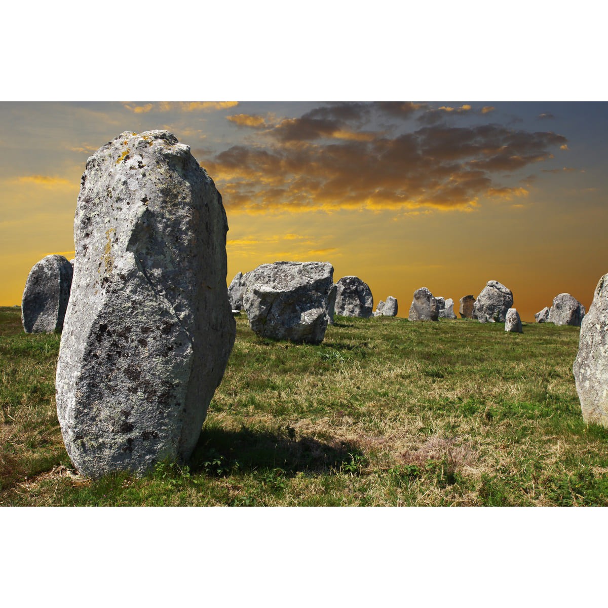 Tableau sur verre synthétique champs de menhirs 65x97 cm Tableau sur verre synthétique champs de menhirs 65x97 cm