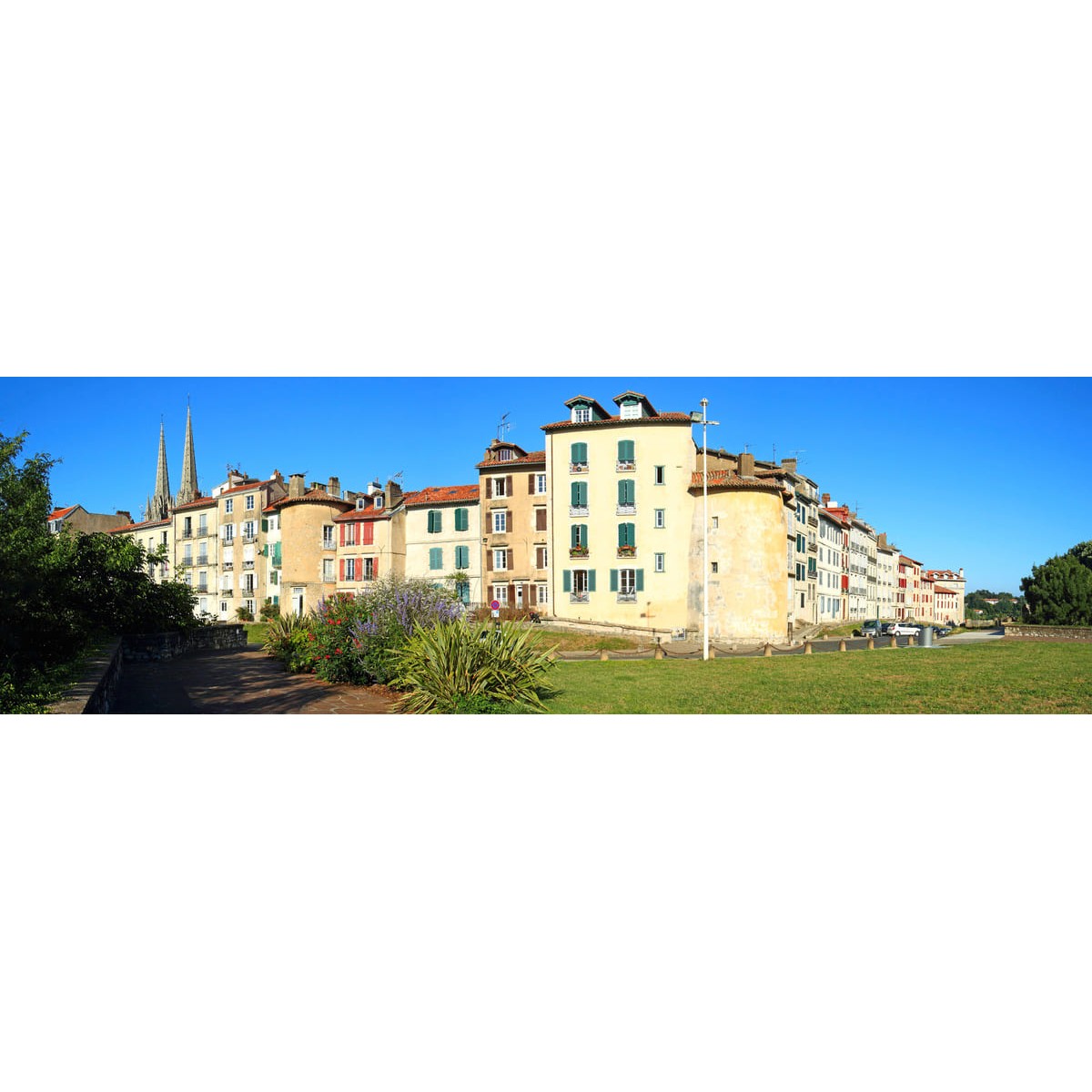 Tableau sur toile ville de Bayonne 30x97 cm Tableau sur toile ville de Bayonne 30x97 cm