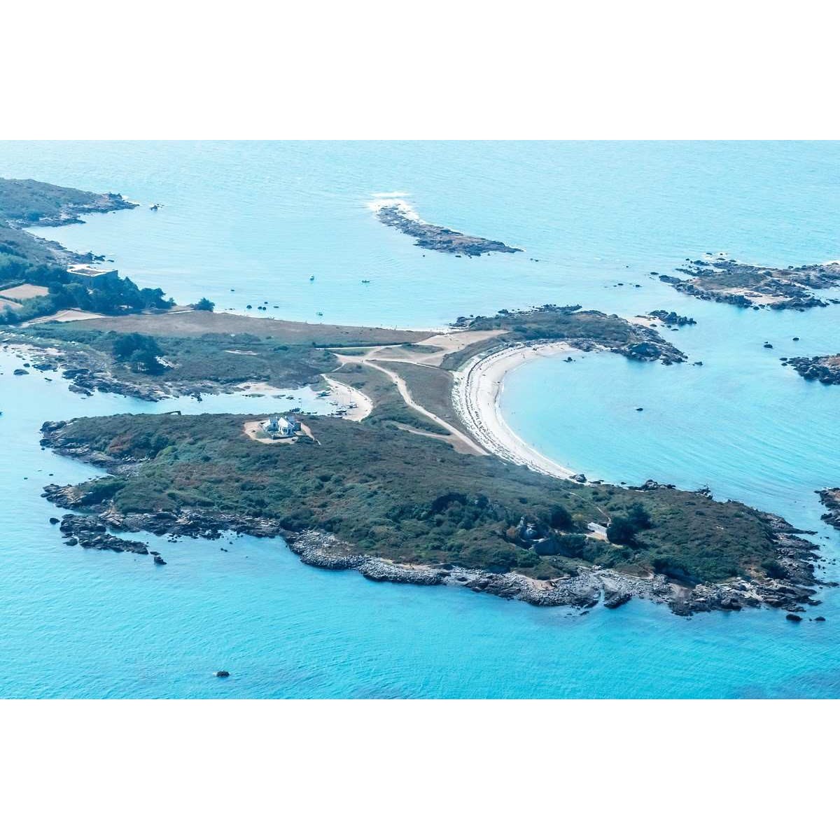 Tableau mural vue aérienne île de Chausey 65x97 cm | Photoexpression Tableau mural vue aérienne île de Chausey 65x97 cm | Photoexpression
