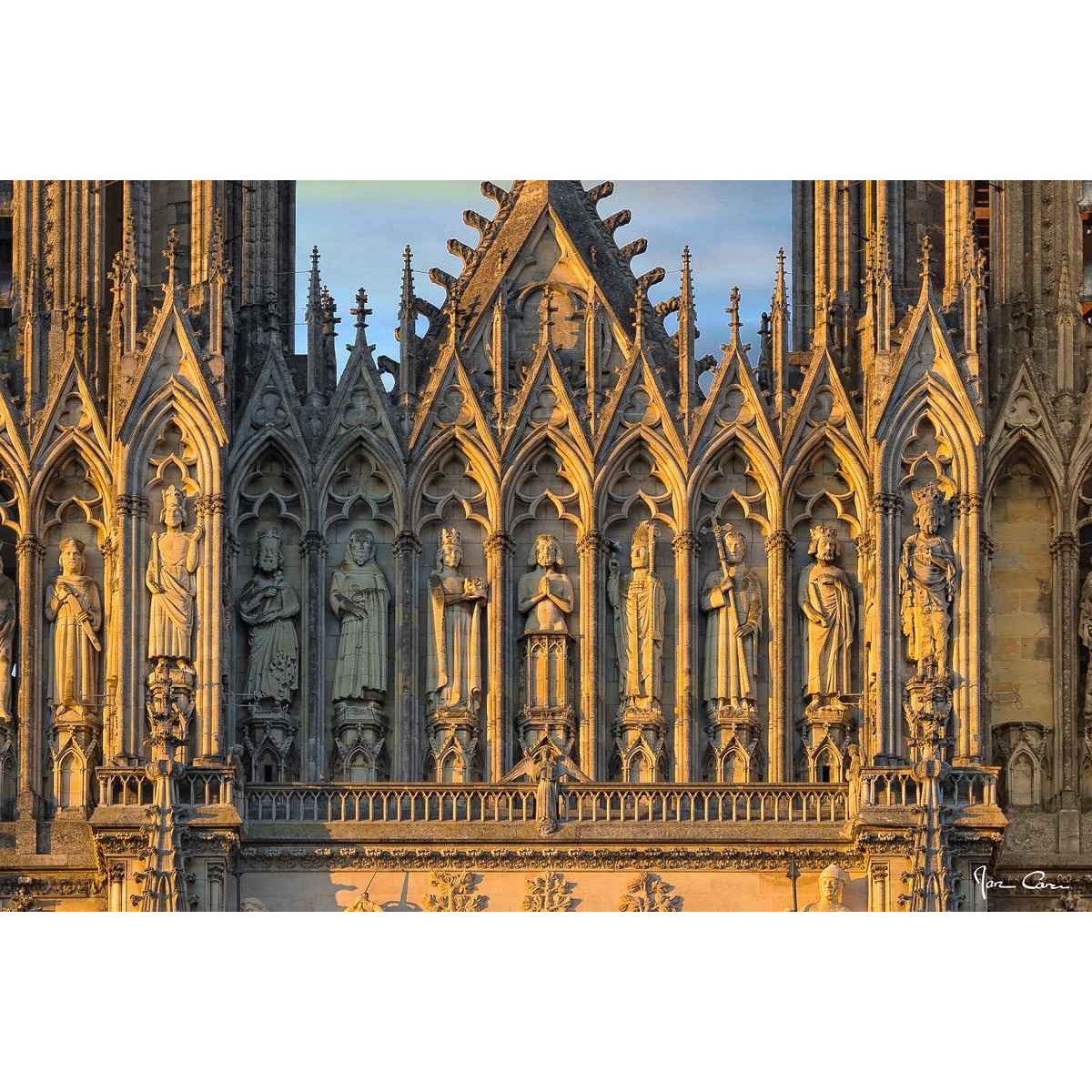 Tableau sur toile statut cathédrale de Reims 45x65 cm Tableau sur toile statut cathédrale de Reims 45x65 cm