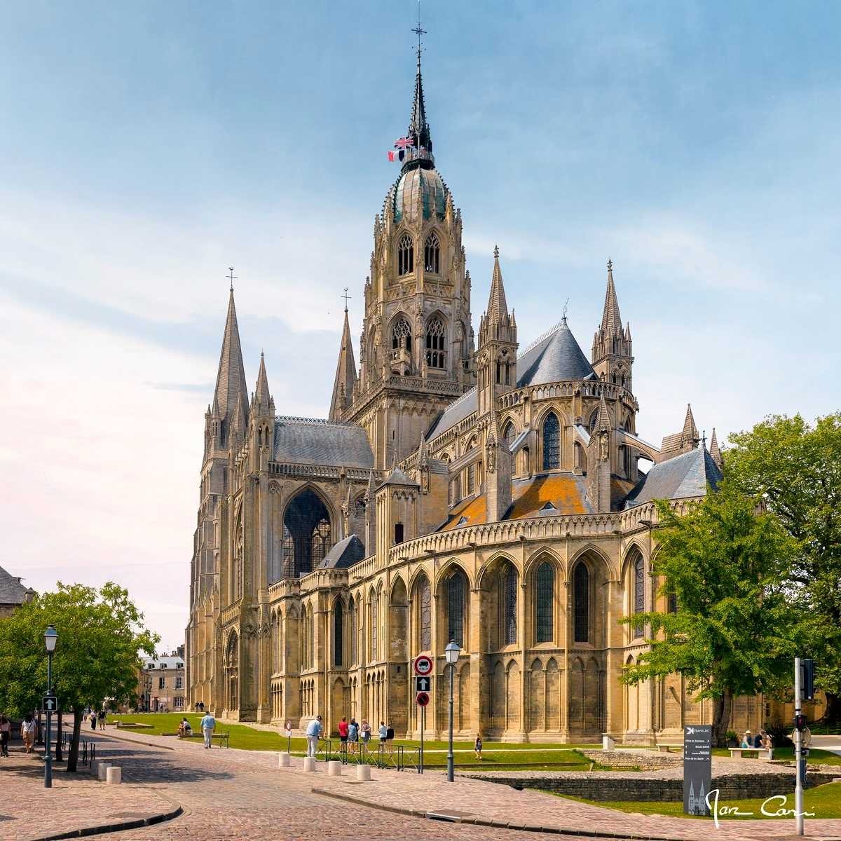 Tableau sur toile Notre-Dame de Bayeux 45x45 cm