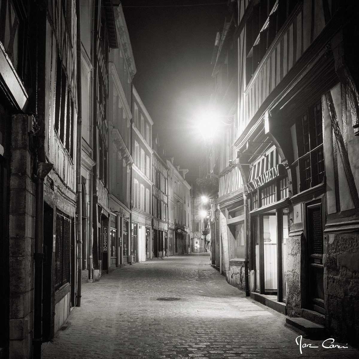 Tableau sur toile rue de Rouen la nuit 45x45 cm Tableau sur toile rue de Rouen la nuit 45x45 cm