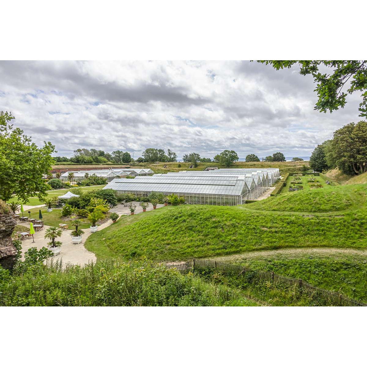 Tableau sur toile jardins suspendus du Havre 65x97 cm