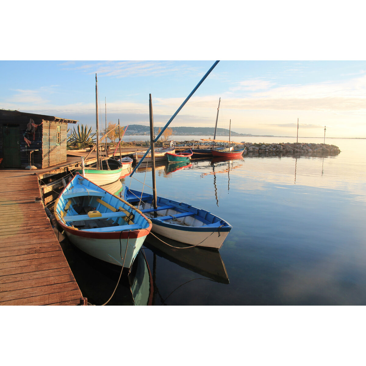 Tableau sur toile petits bateaux port de Saint-Aunes Tableau sur toile petits bateaux port de Saint-Aunes