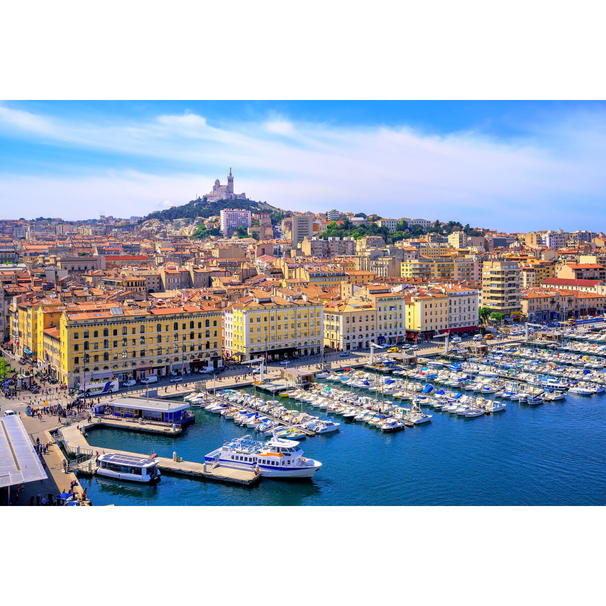 Tableau sur toile vue sur le port de Marseille Tableau sur toile vue sur le port de Marseille