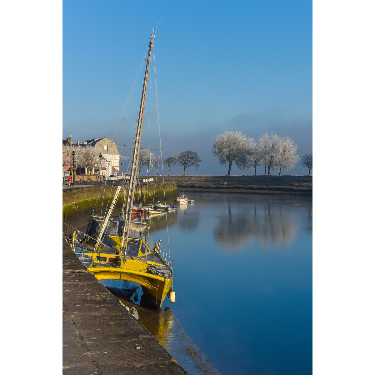 Tableau mural bateau jaune à Friville Escarbotin