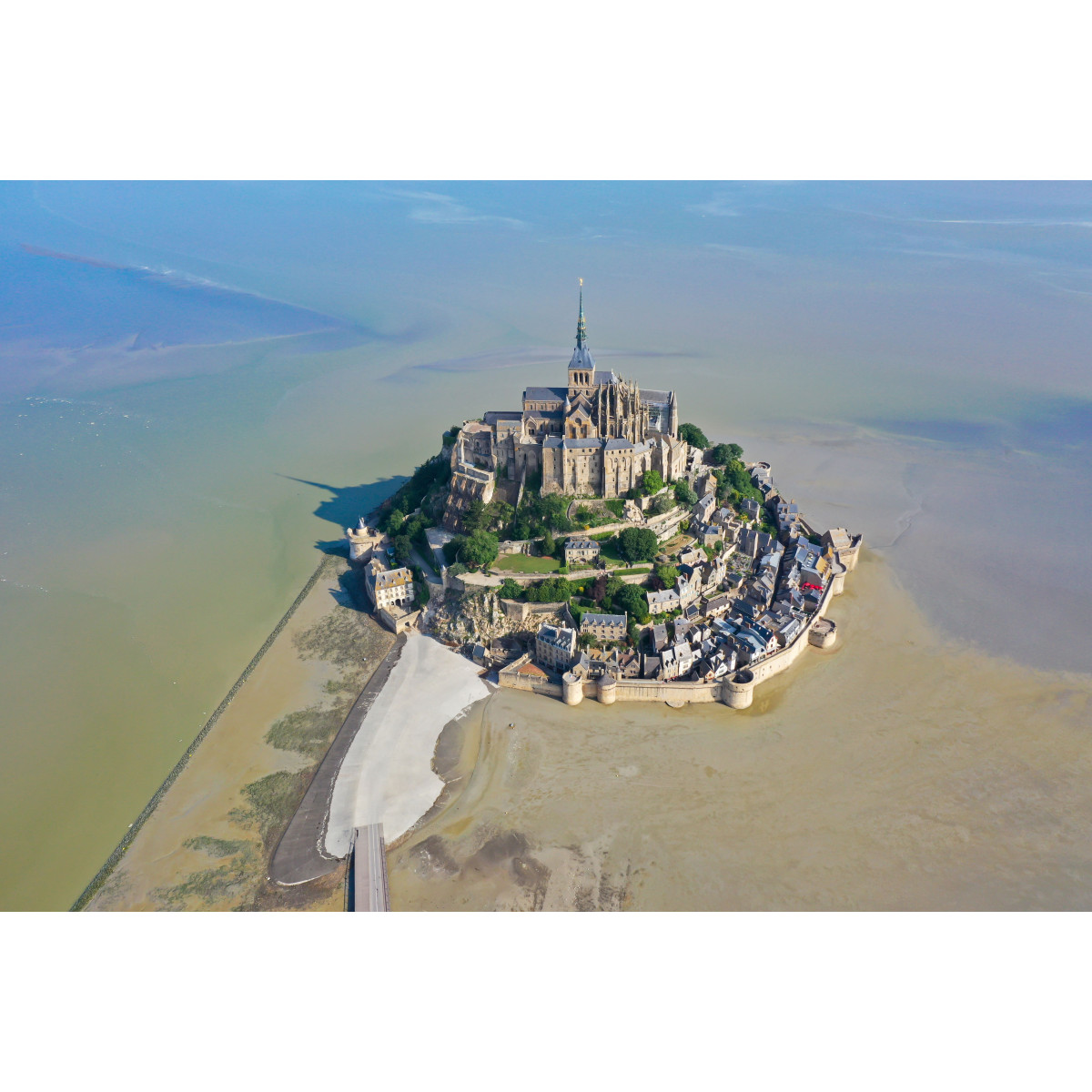 Tableau sur toile Mont Saint-Michel vue de haut 65x97 cm Tableau sur toile Mont Saint-Michel vue de haut 65x97 cm