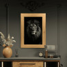 Tableau lion noir et blanc sur aluminium encadré bois 39x54 cm ambiance